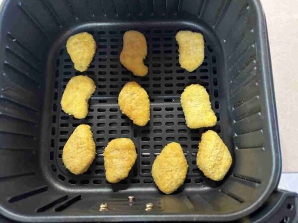 Frosne kyllingenuggets i airfryer