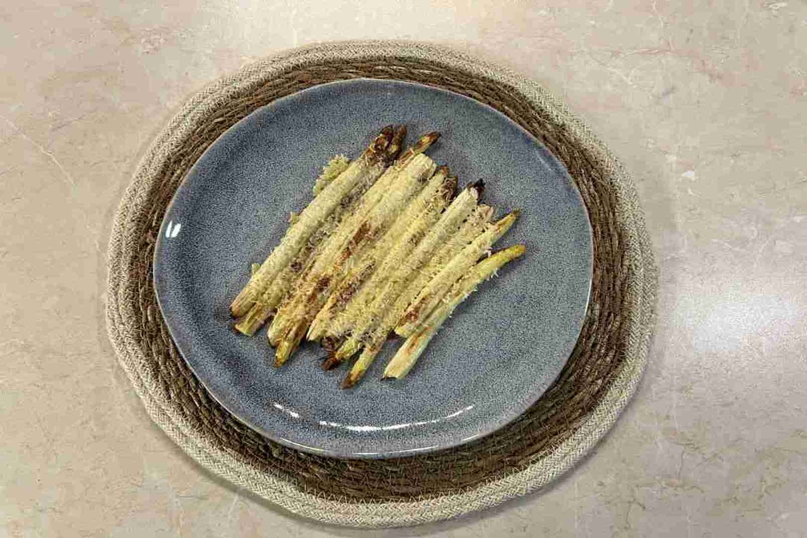 Asparges med parmesan i airfryer