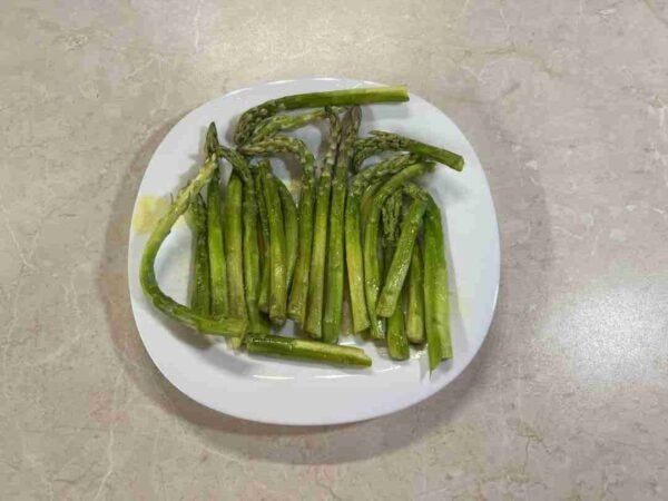 Grønne asparges med parmesan i airfryer