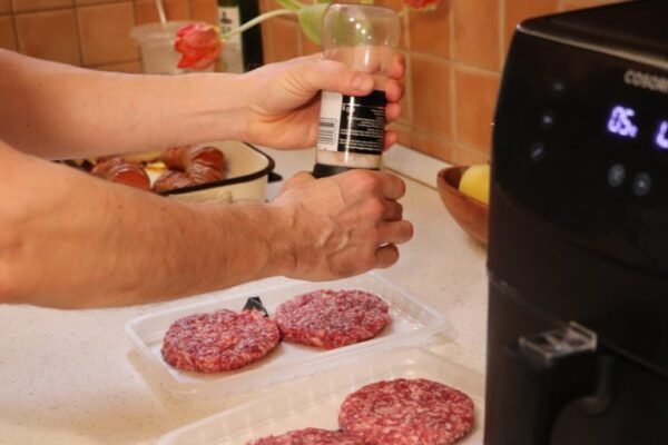 Burgerbøf i airfryer salt og peber