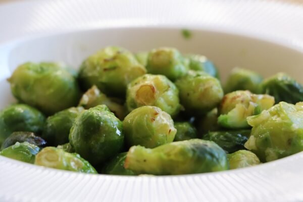 Frosne rosenkål i airfryer klar